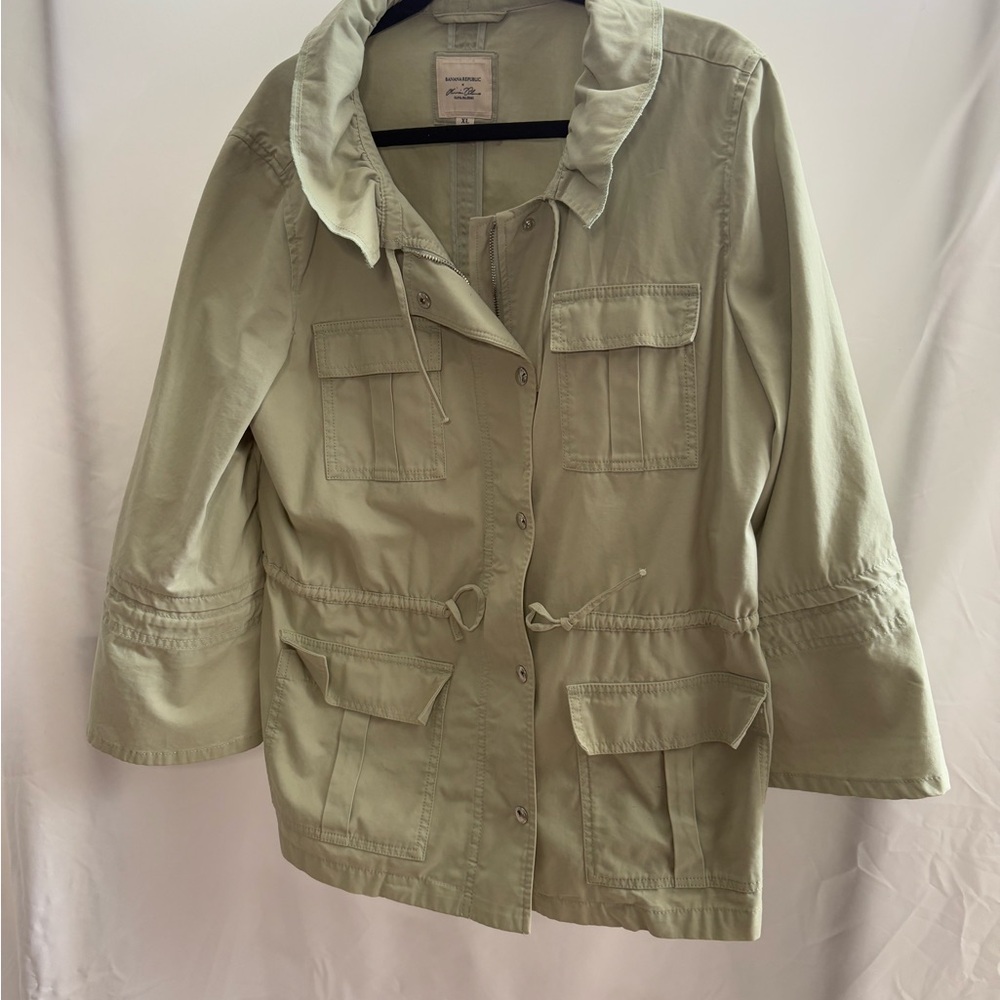 Banana Republic Green Utility Jacket with Collared Neckline